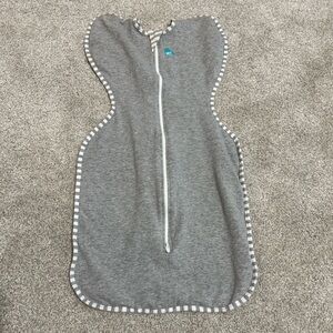 Love to Dream Gray Swaddle - Medium